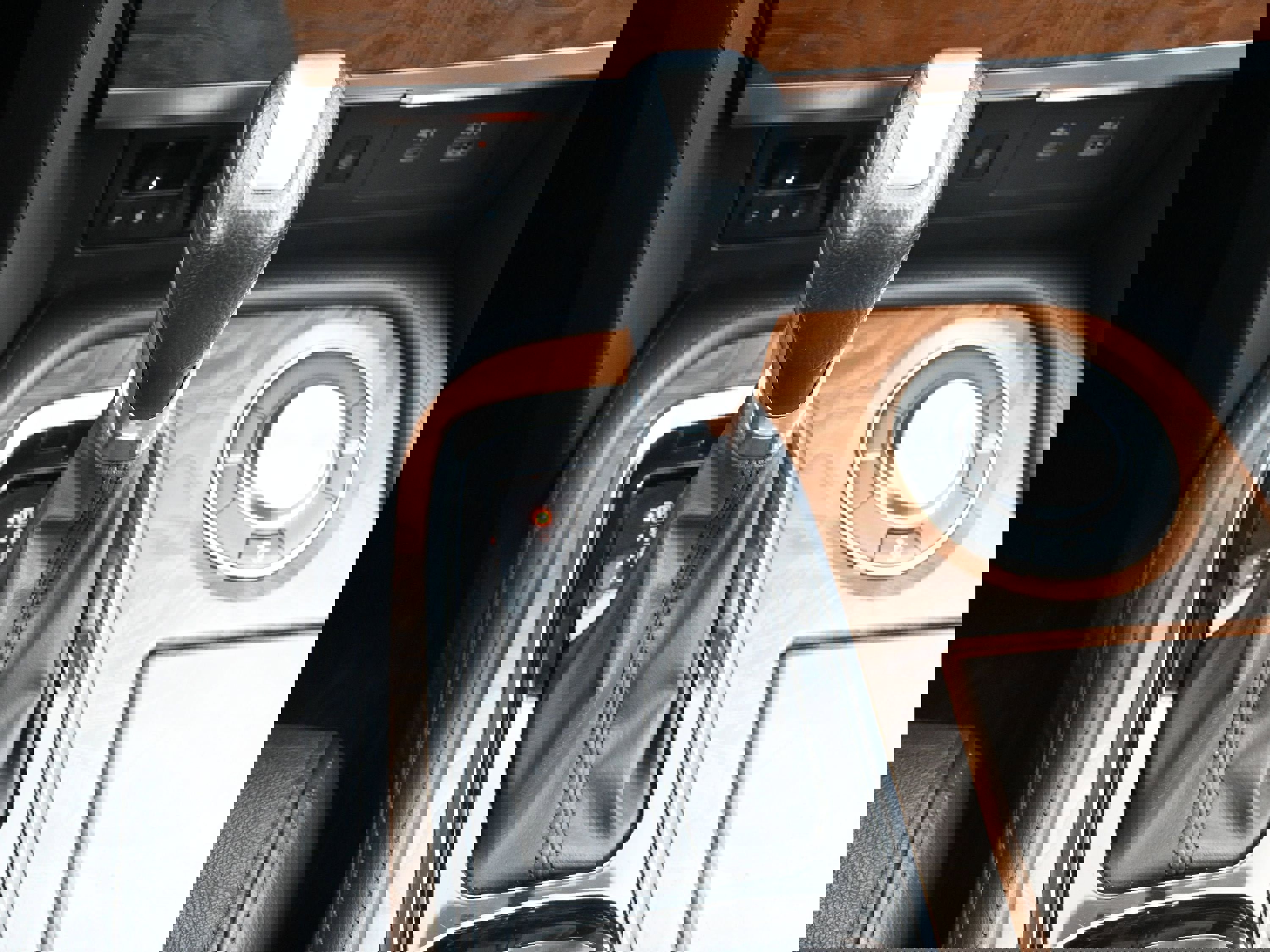 Used 2023 Nissan Armada SL image 14