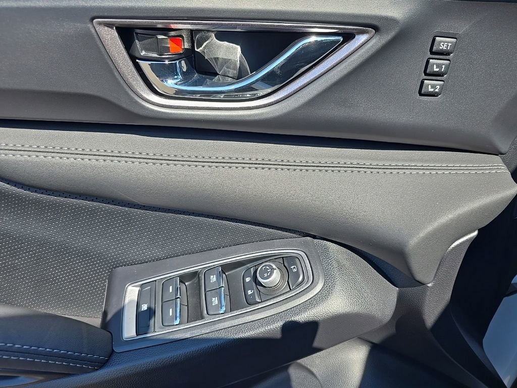 New 2025 Subaru Ascent Limited w/ Popular Package #1 image 17