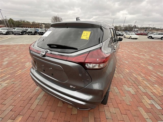 Used 2022 Nissan Kicks SV image 18