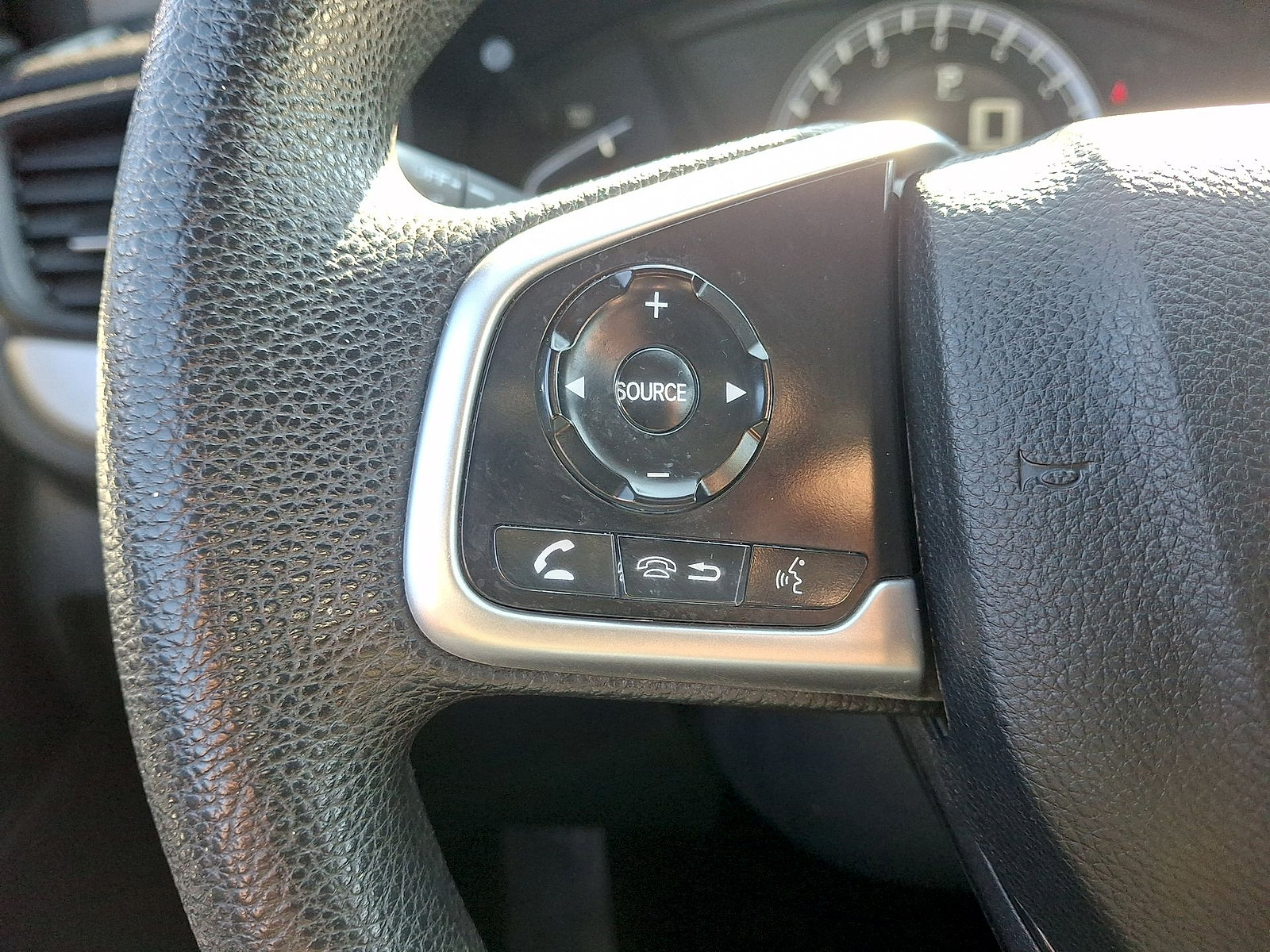 Used 2019 Honda CR-V LX image 17