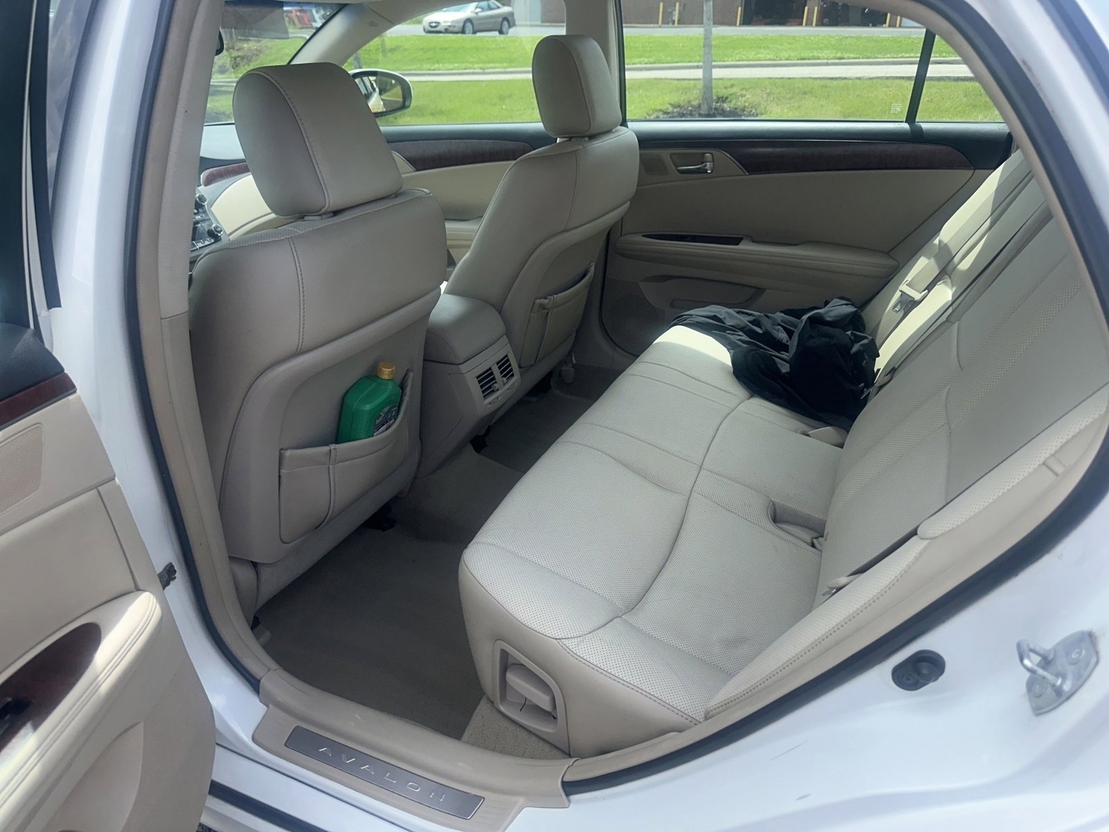 Used 2011 Toyota Avalon Limited FWD image 8