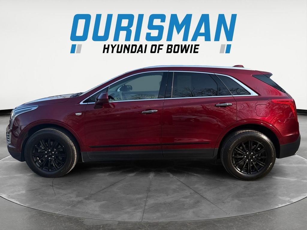 Used 2017 Cadillac XT5 Luxury w/ Driver Awareness Package image 3