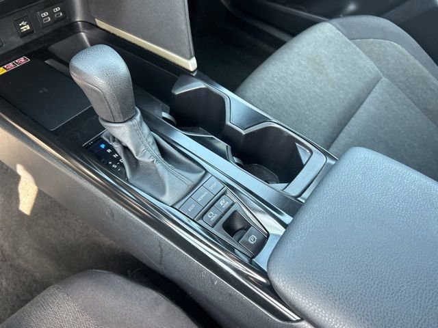 Used 2025 Toyota Camry LE image 24