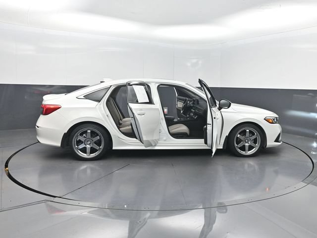 Used 2023 Honda Civic Touring image 34