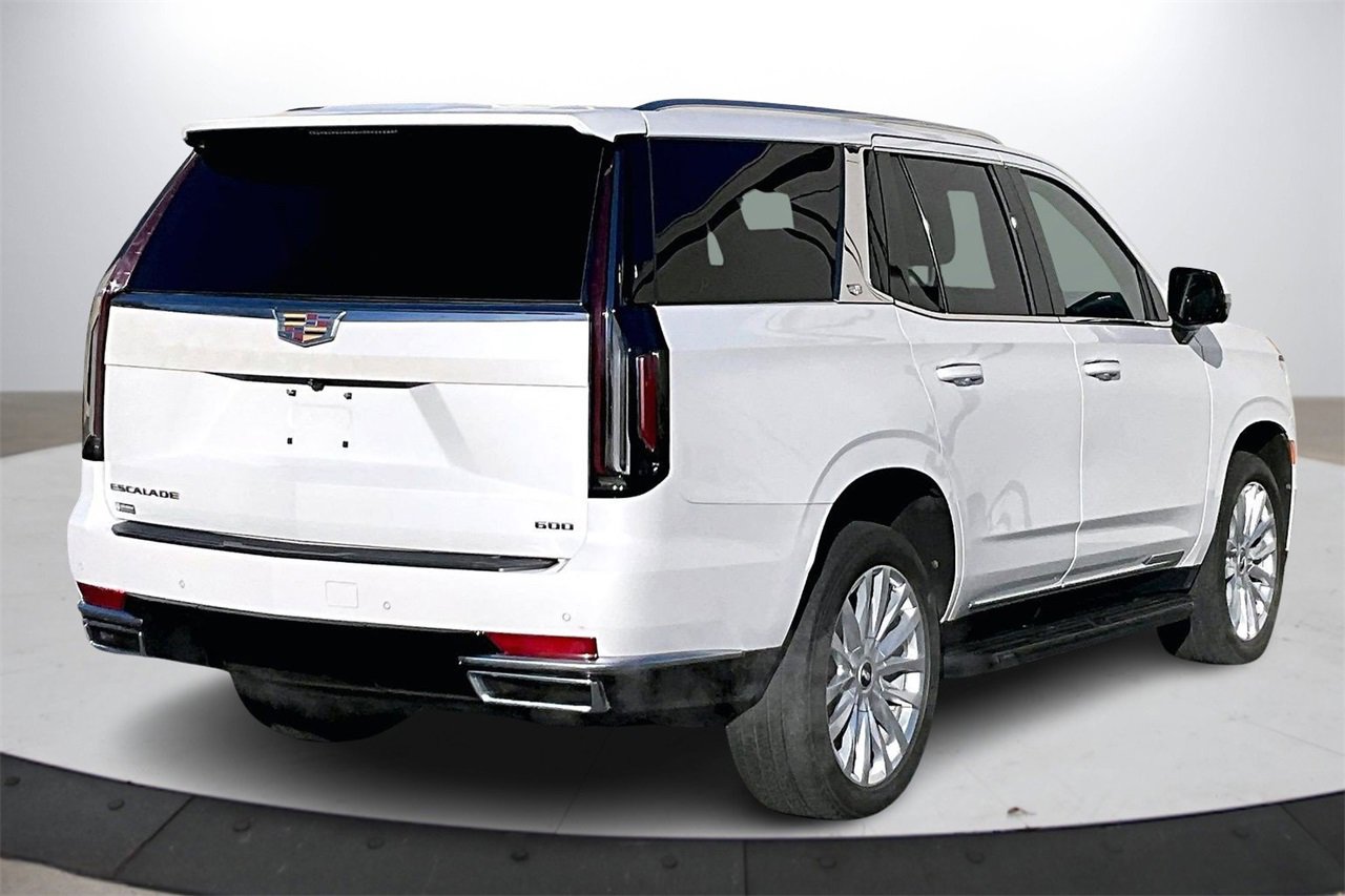 Used 2022 Cadillac Escalade Luxury image 9