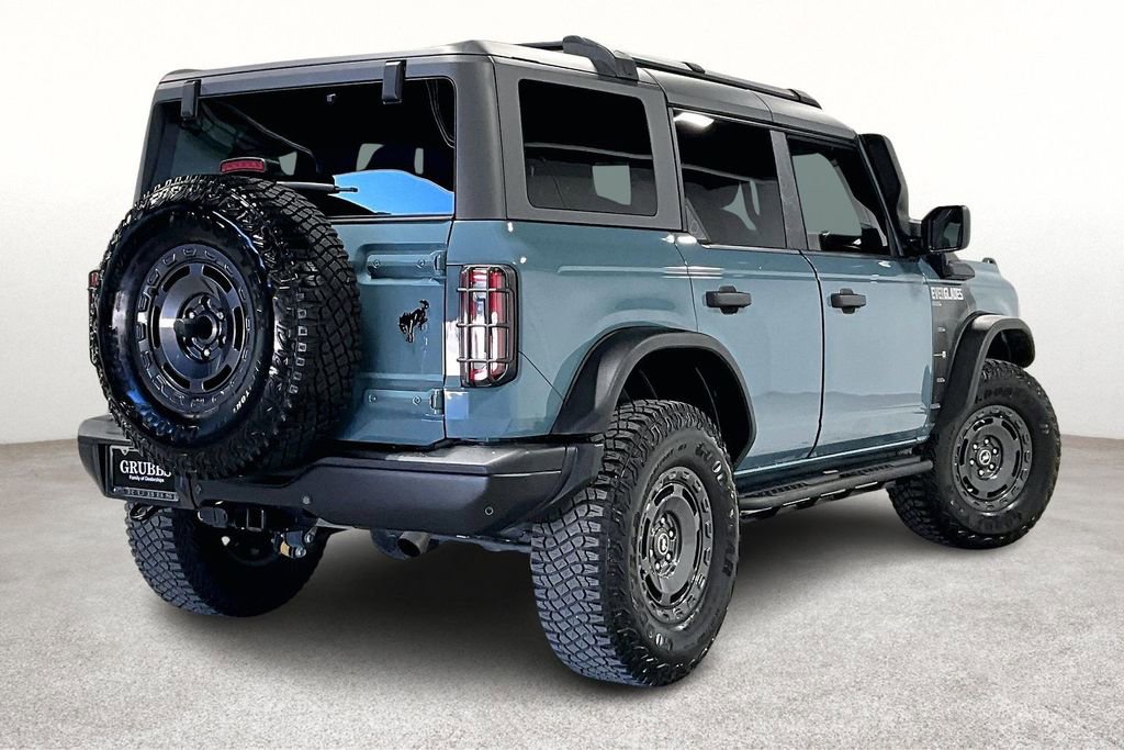 Used 2023 Ford Bronco Everglades image 2