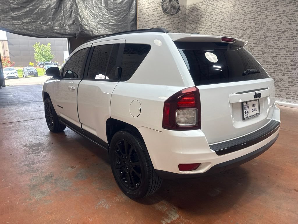 Used 2015 Jeep Compass Sport w/ Power Value Group FWD image 5