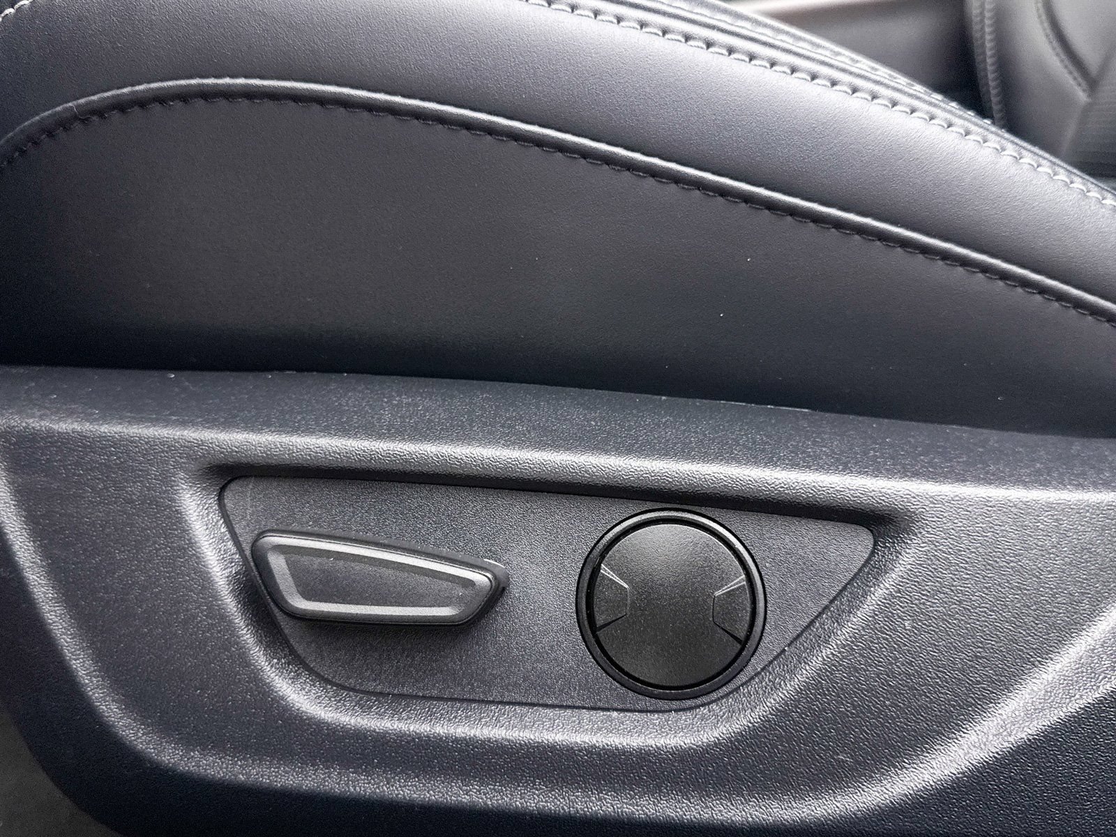 Used 2024 Ford Mustang GT Premium RWD image 25