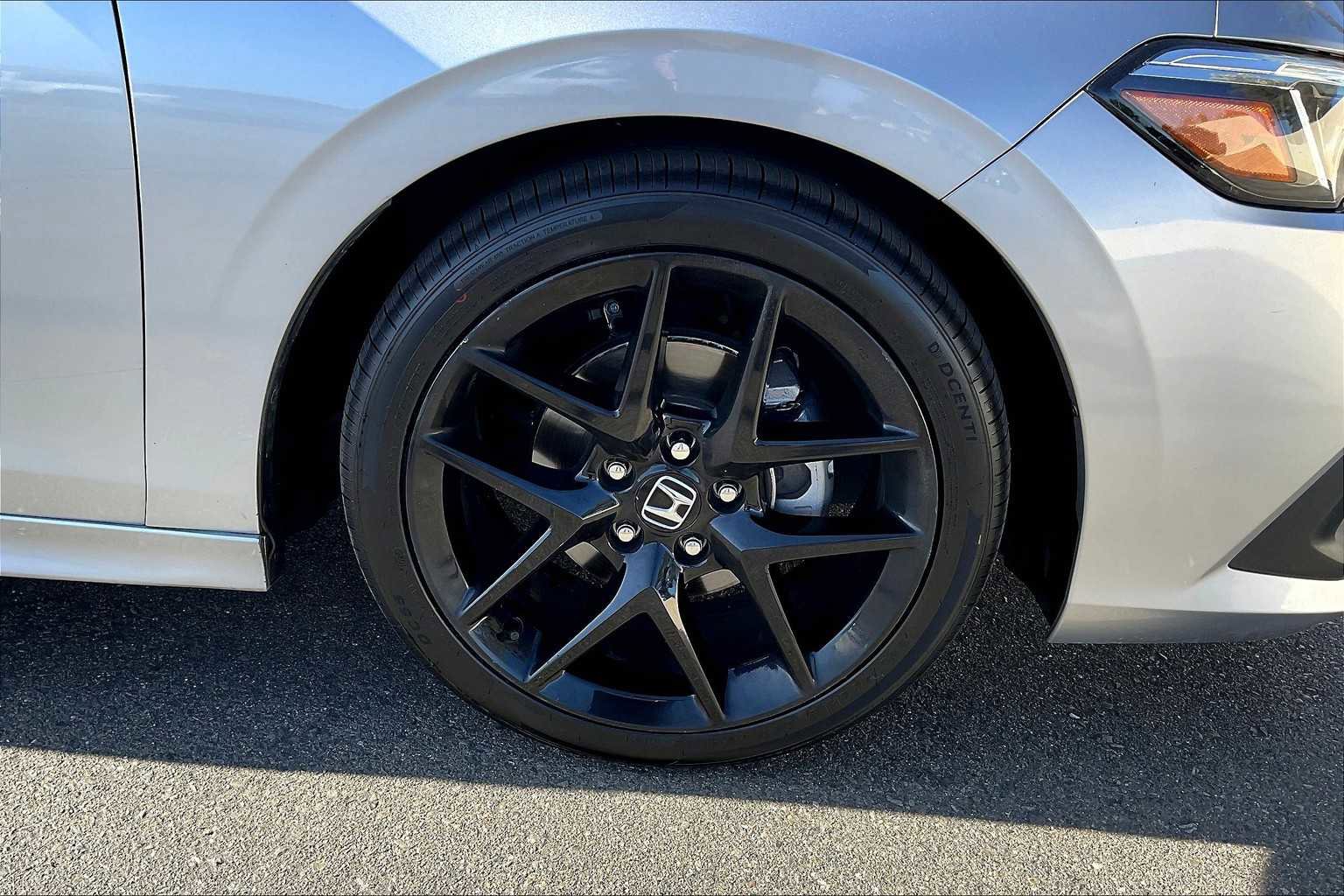 Used 2022 Honda Civic Sport image 11