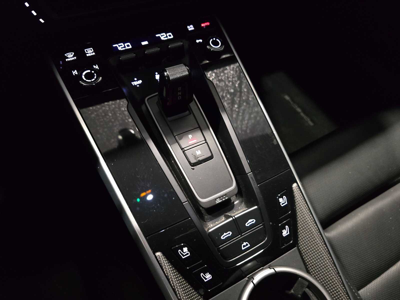 Used 2022 Porsche 911 Turbo S image 12