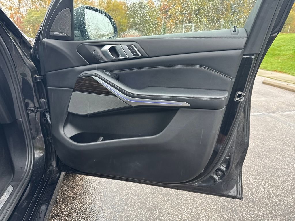 Used 2023 BMW X7 xDrive40i image 15