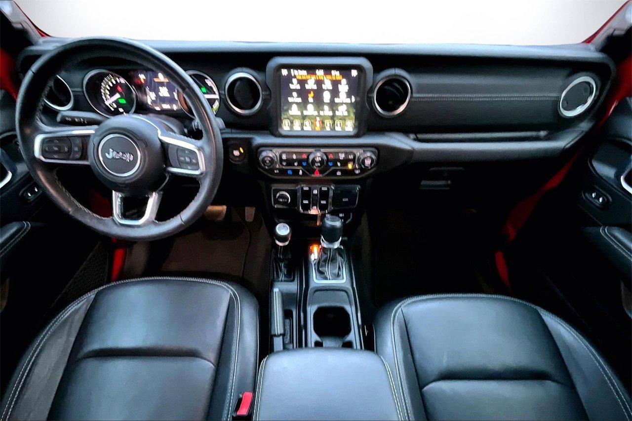 Used 2023 Jeep Wrangler Unlimited Sahara w/ Cold Weather Group image 14