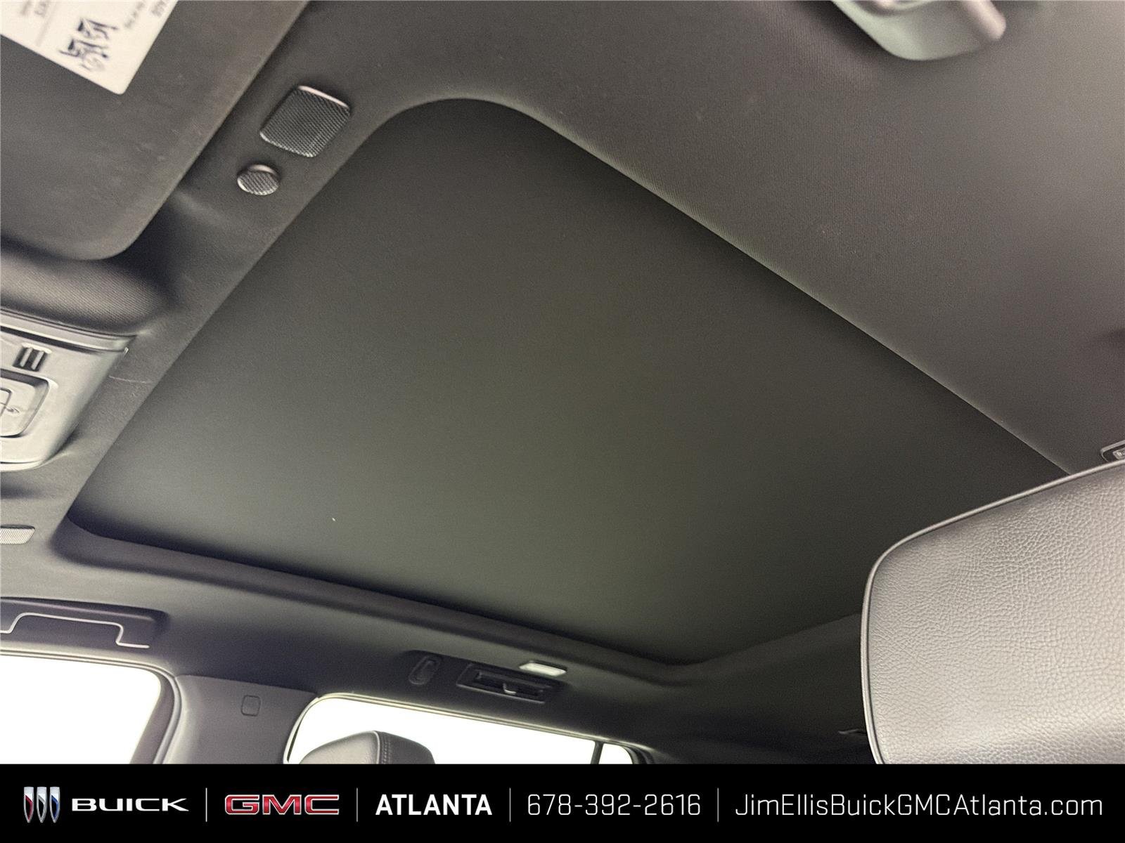 Used 2024 GMC Yukon XL Denali RWD image 34