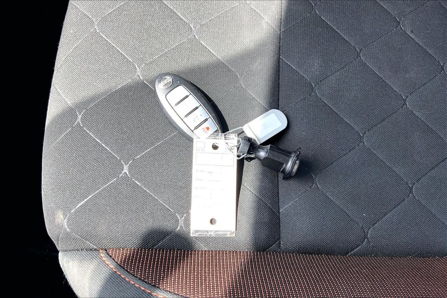 Used 2019 Nissan Kicks SR FWD image 15