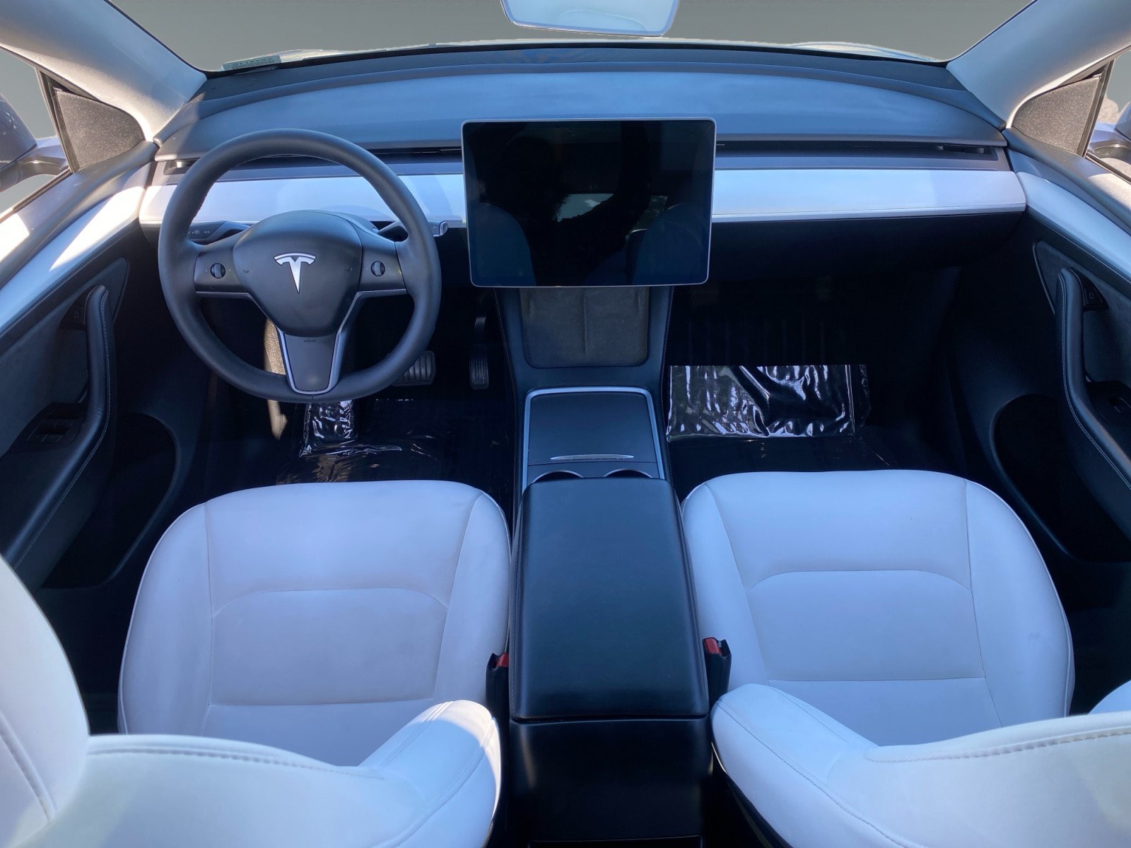 Used 2024 Tesla Model Y Long Range AWD/4WD image 10