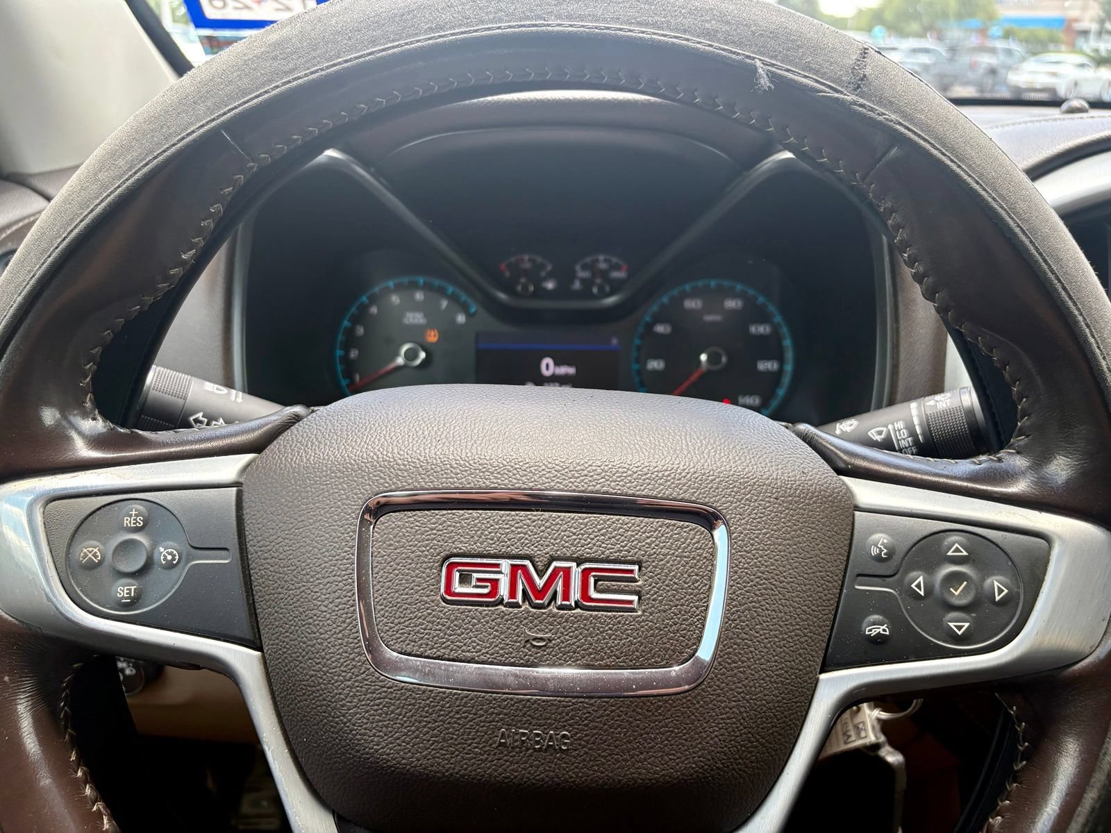 Used 2020 GMC Canyon SLE w/ Elevation Edition RWD image 14