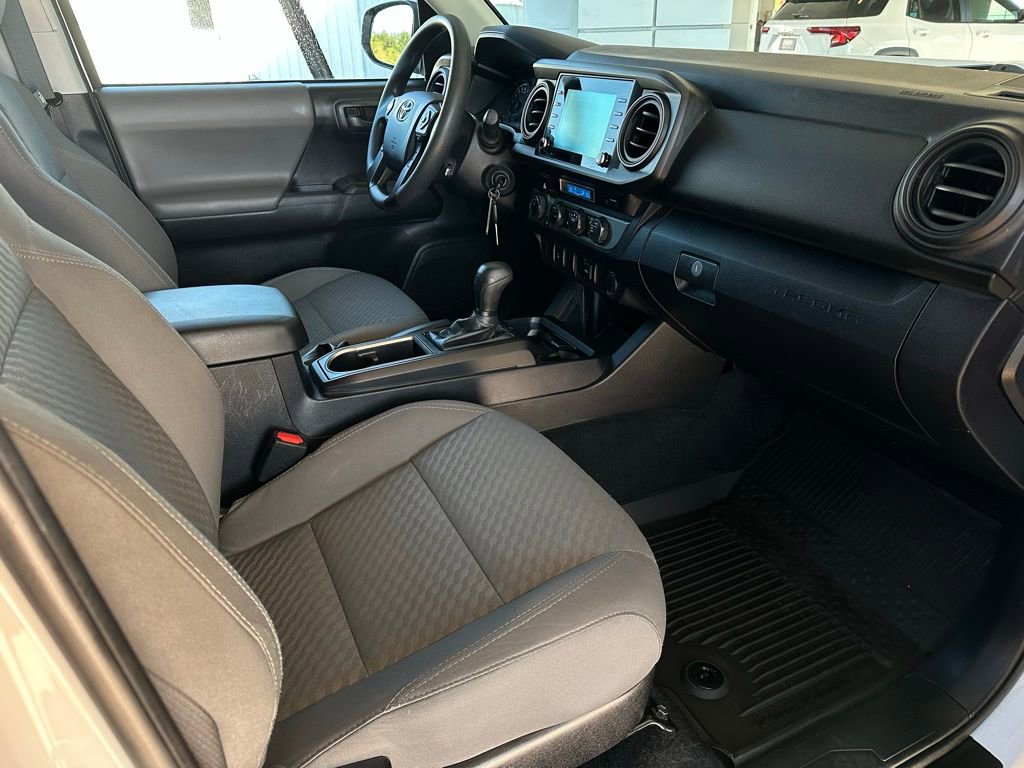 Used 2022 Toyota Tacoma SR image 16