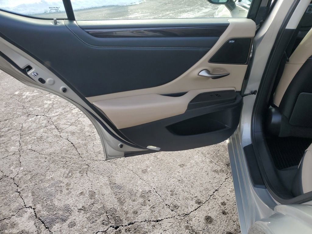 Used 2019 Lexus ES 350 Luxury image 25