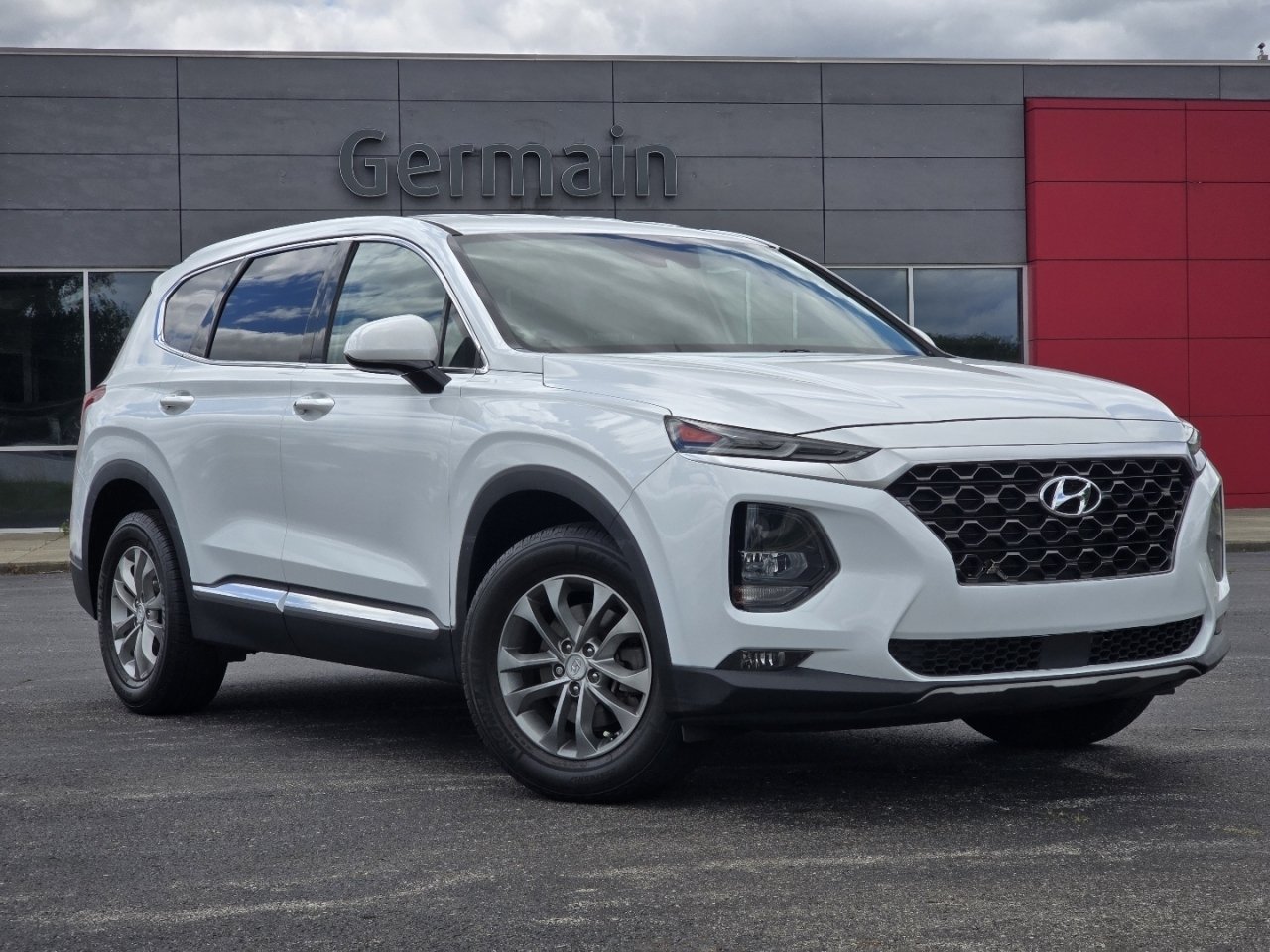 Used 2020 Hyundai Santa Fe SEL FWD image 2