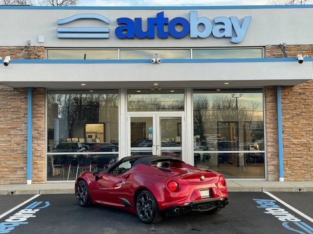Used 2020 Alfa Romeo 4C Spider image 11