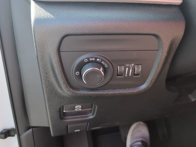 Used 2023 Jeep Grand Cherokee L Laredo image 23