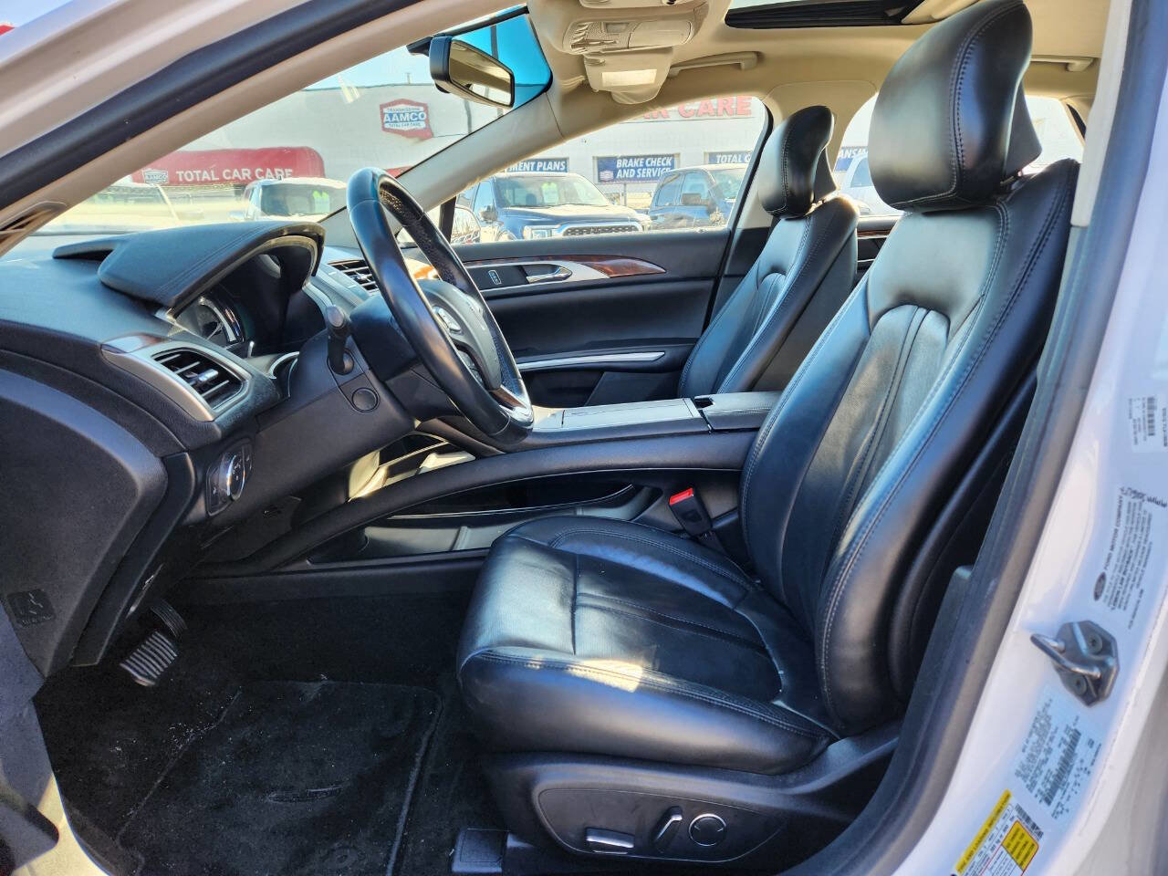 Used 2016 Lincoln MKZ Base 4dr Sedan w/ Equipment Group 600A Reserve image 11