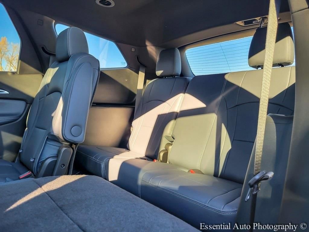 Used 2023 Buick Enclave Essence w/ Experience Buick Package image 12