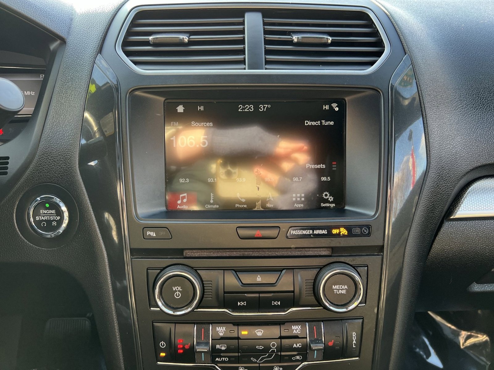 Used 2018 Ford Explorer XLT w/ Equipment Group 202A image 18