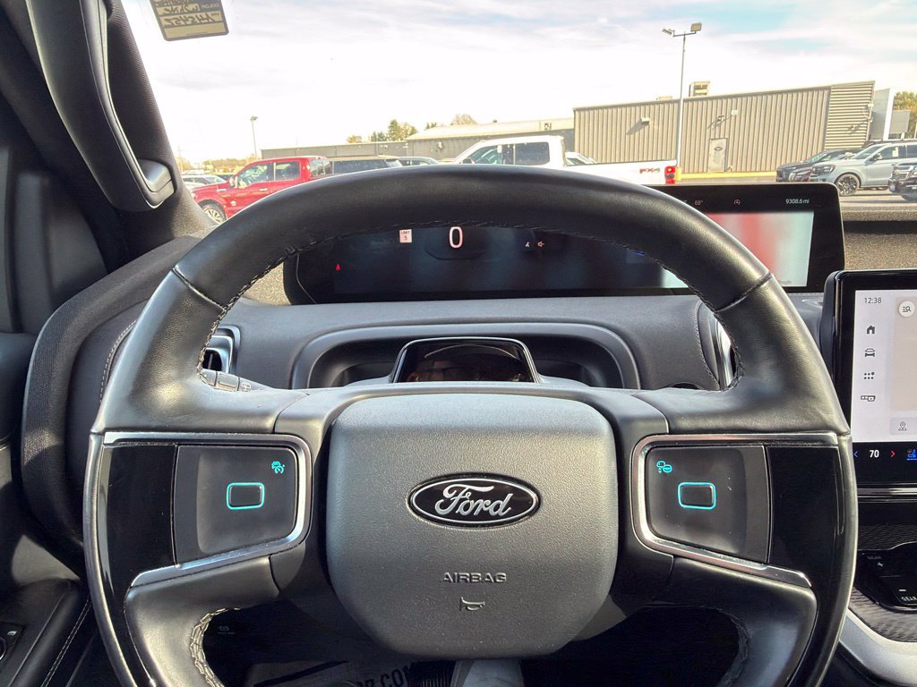 Certified 2025 Ford Expedition Max Platinum w/ Stealth Appearance Package AWD/4WD image 18