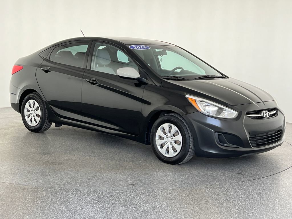 Used 2016 Hyundai Accent SE w/ Option Group 02 image 9
