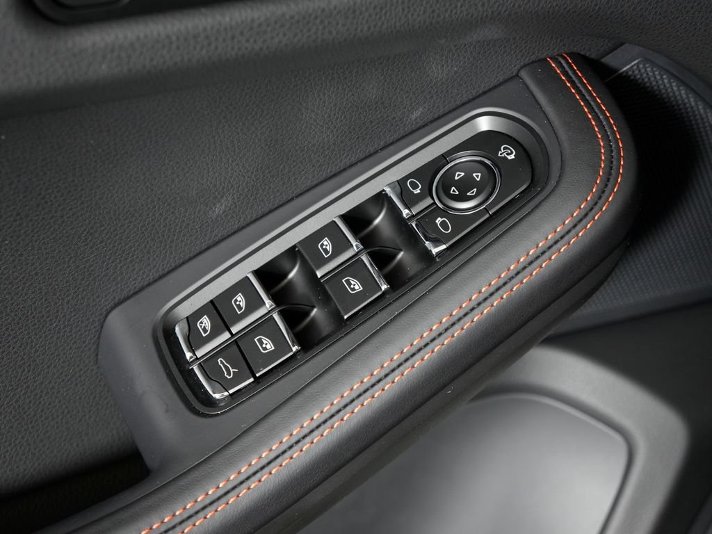 New 2026 Porsche Macan GTS AWD/4WD image 15