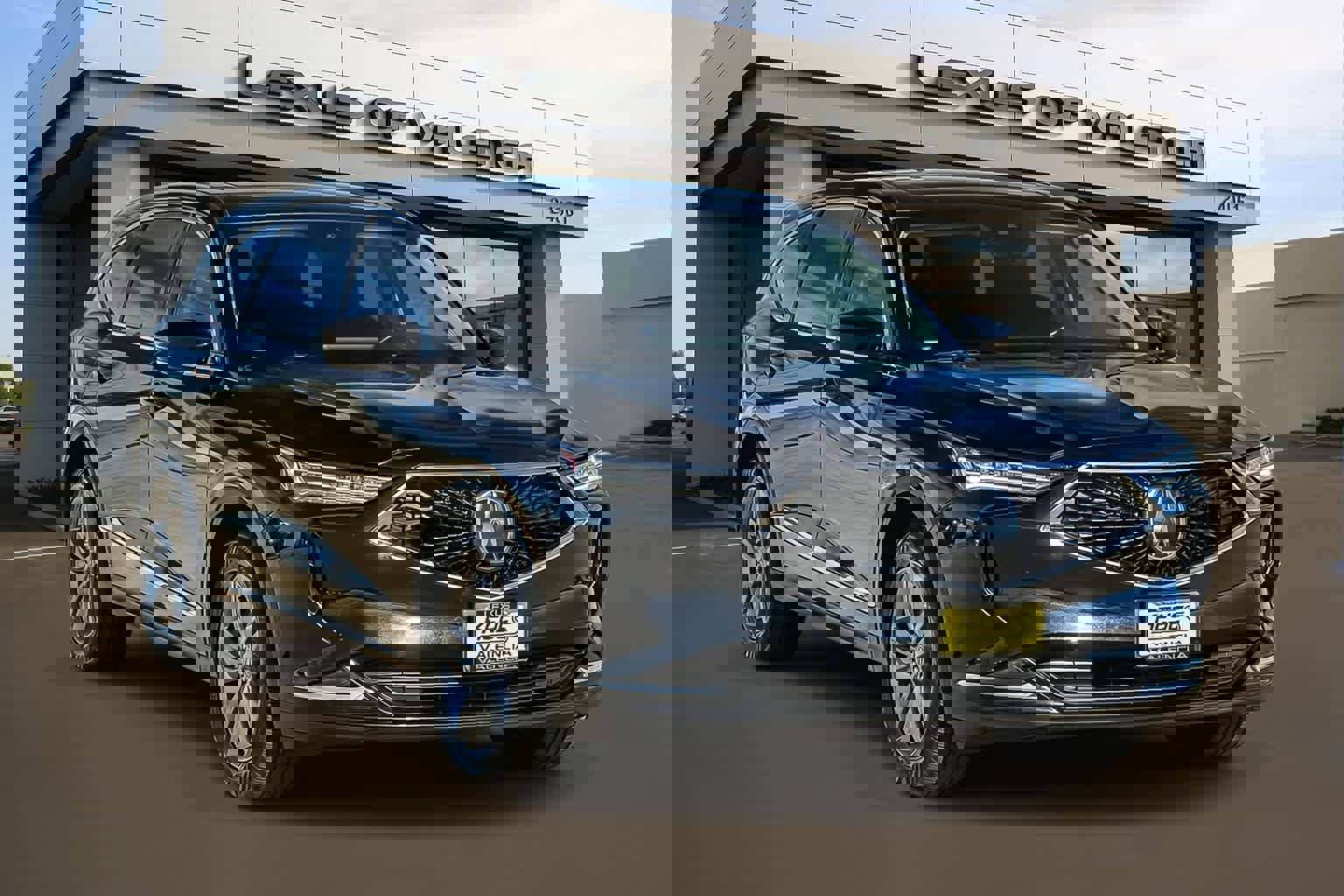 Used 2023 Acura MDX SH-AWD image 5