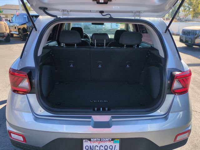 Used 2024 Hyundai Venue SEL FWD image 31
