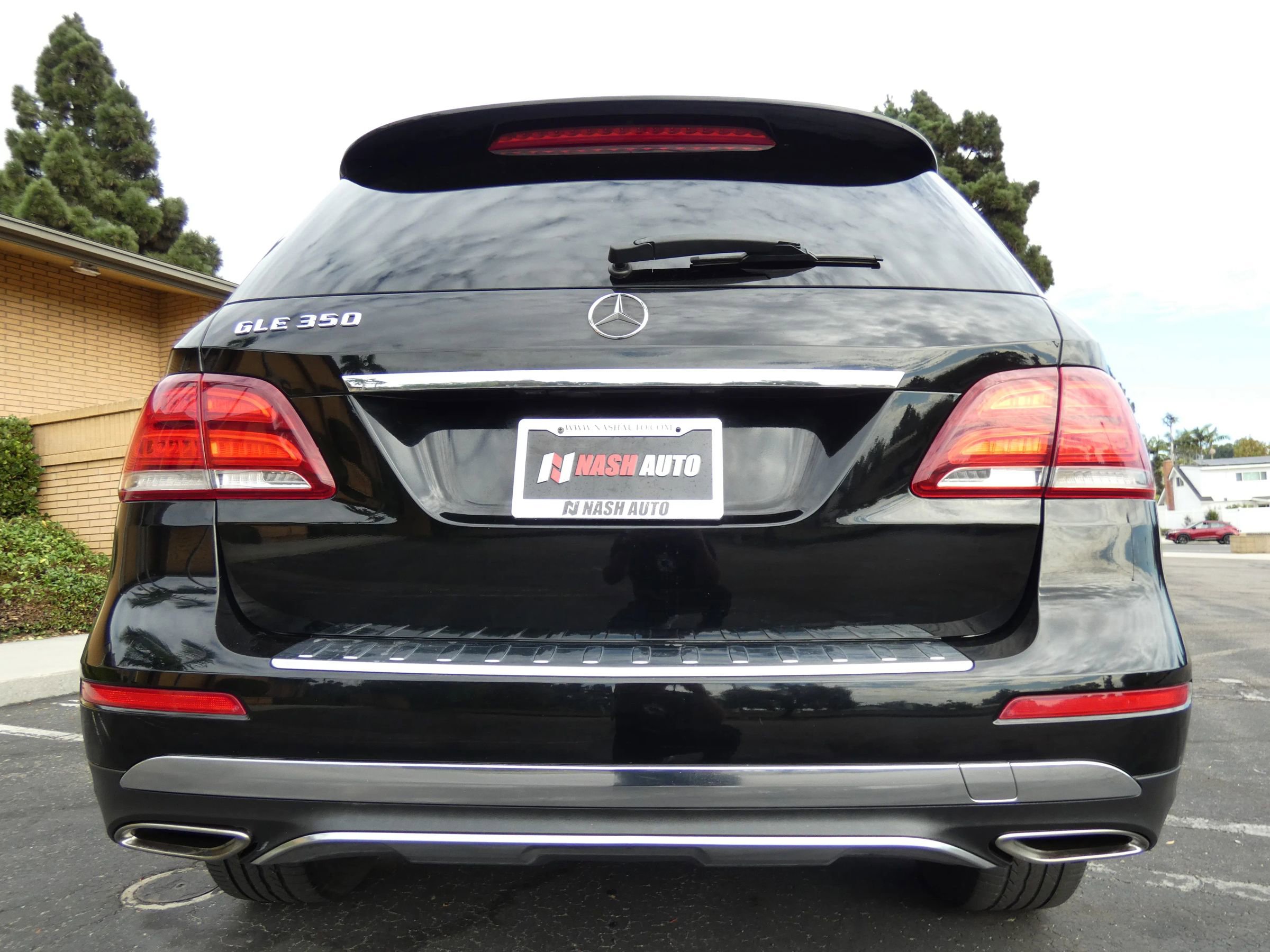 Used 2016 Mercedes-Benz GLE 350 w/ Premium Package image 11