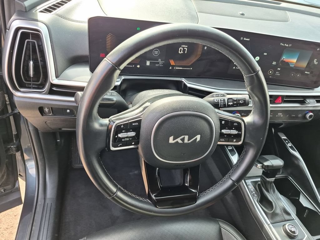 Certified 2024 Kia Sorento S FWD image 11