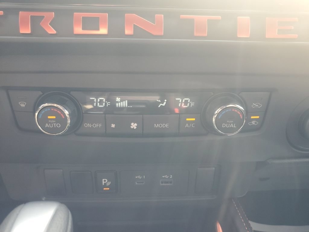 Used 2025 Nissan Frontier PRO-4X w/ Tow Package AWD/4WD image 22