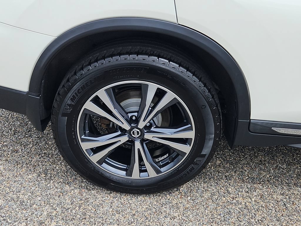 Used 2017 Nissan Rogue SL w/ SL Premium Package AWD/4WD image 9