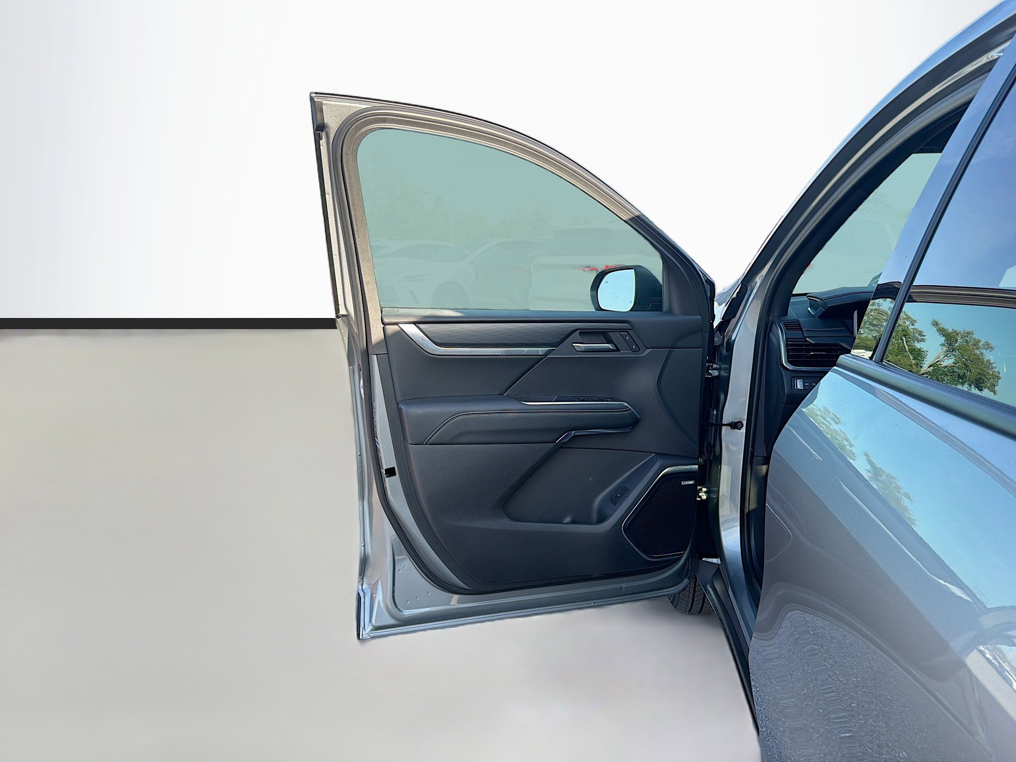 Used 2025 GMC Acadia Elevation FWD image 23