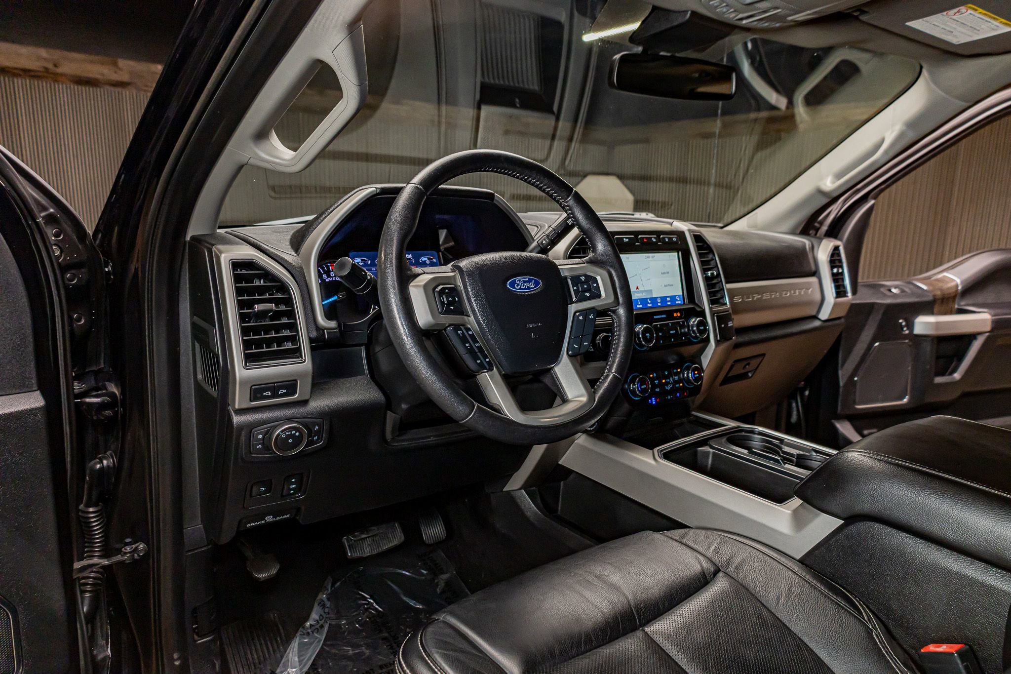 Used 2020 Ford F250 Lariat image 16