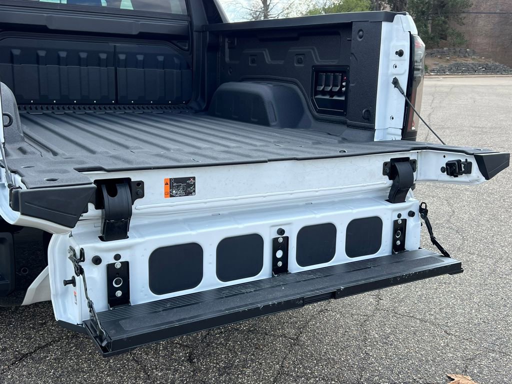 New 2025 GMC Sierra EV Denali image 8