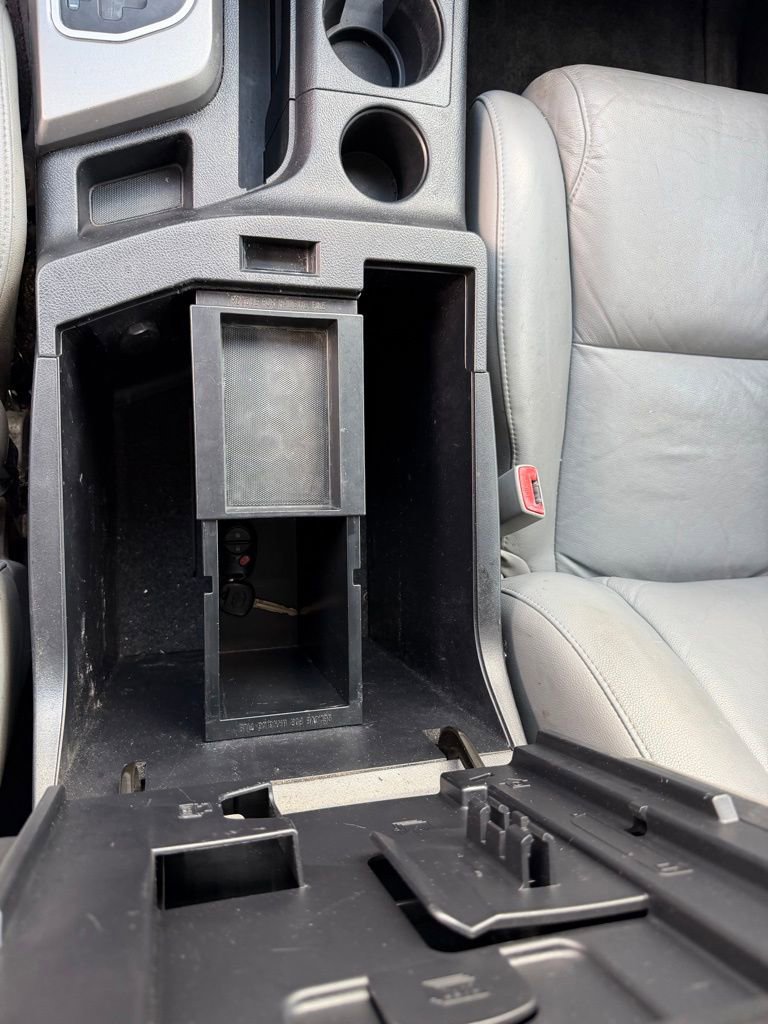 Used 2013 Toyota Tundra 2WD CrewMax w/ SR5 Pkg image 19