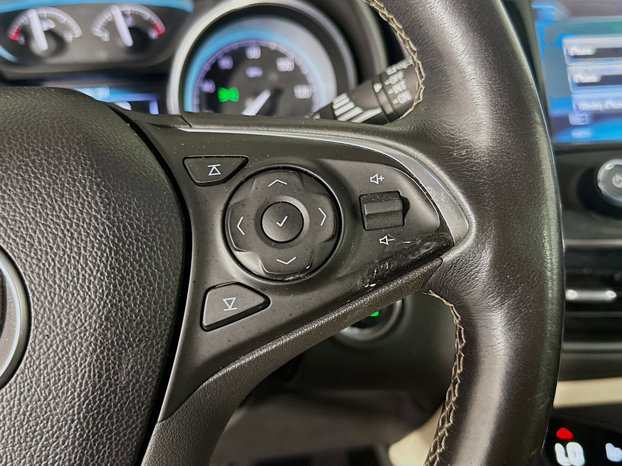 Used 2017 Buick Envision Essence image 15