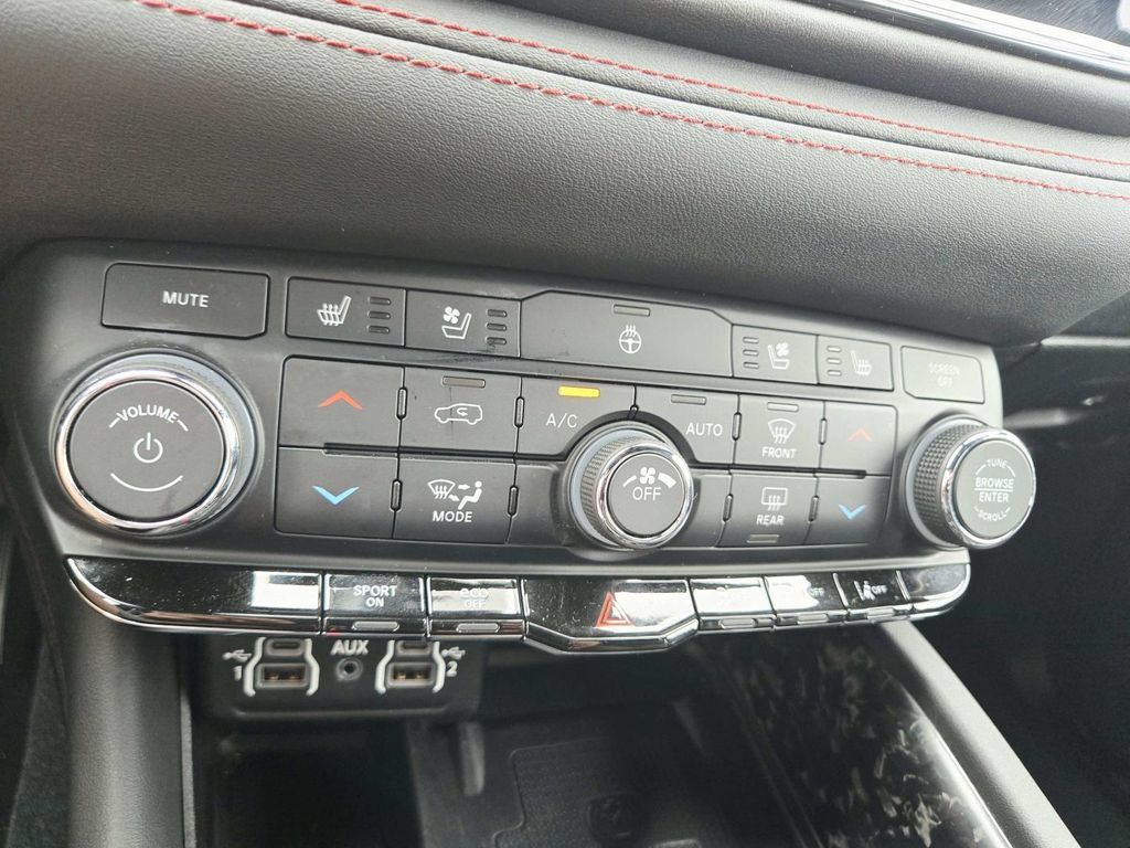Certified 2023 Dodge Durango R/T AWD/4WD image 31