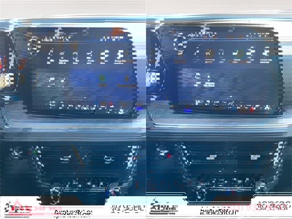 Used 2025 Chevrolet Tahoe Z71 image 12