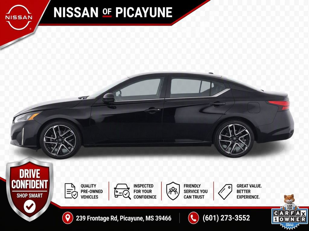 Used 2025 Nissan Sentra SR FWD image 7