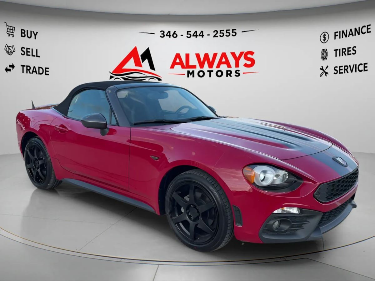 Used 2017 FIAT 124 Spider Abarth RWD image 3