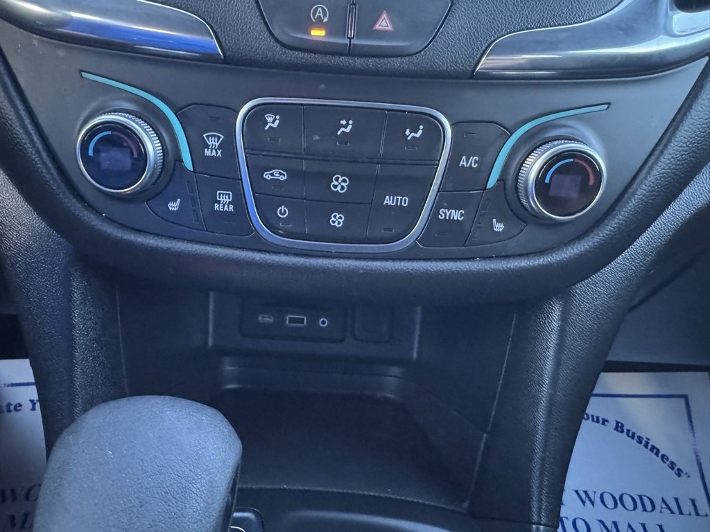 Used 2023 Chevrolet Equinox LT image 14
