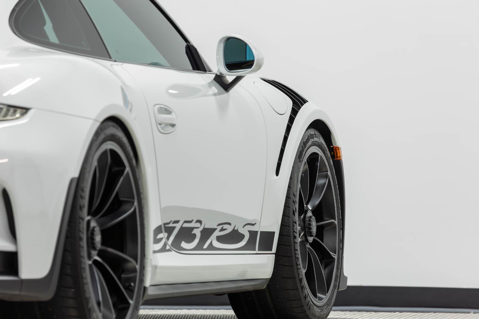 Used 2016 Porsche 911 GT3 RS RWD image 23