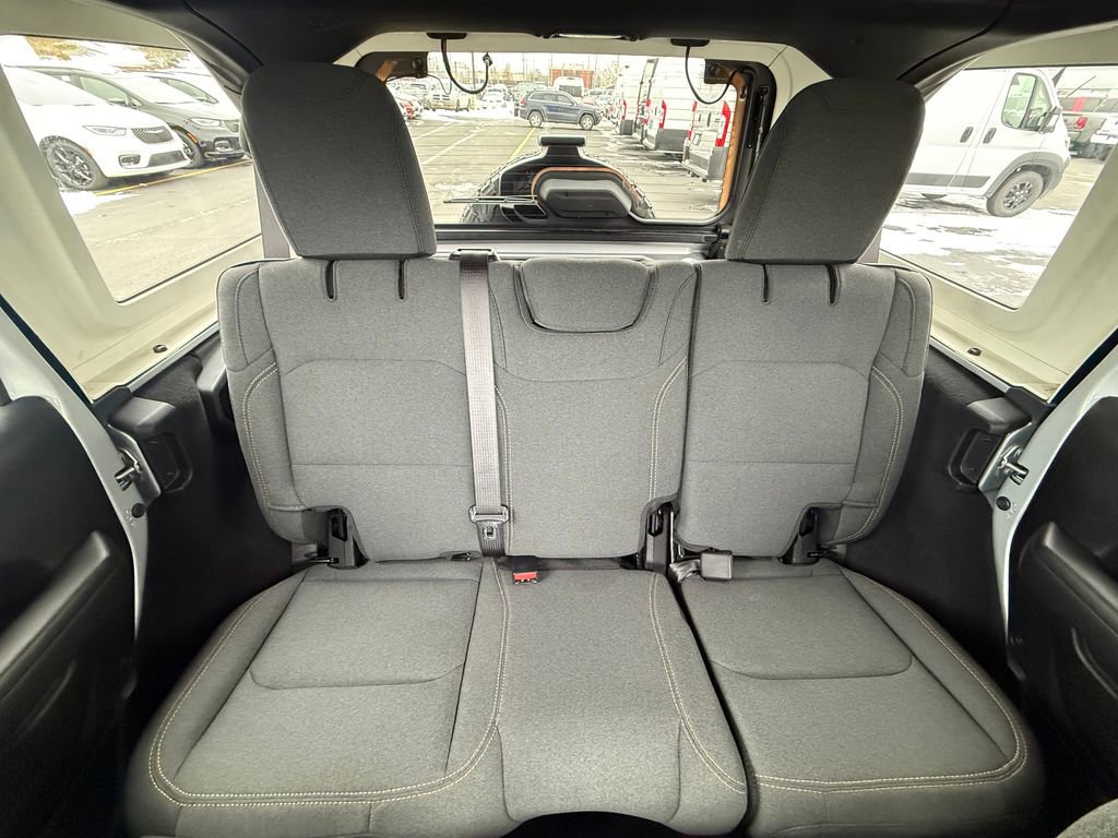 Used 2024 Jeep Wrangler Willys image 16
