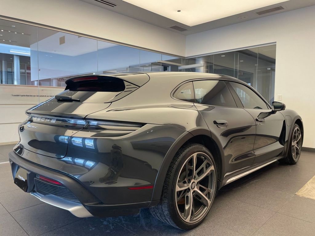 Used 2024 Porsche Taycan 4 Cross Turismo image 6